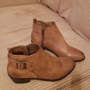 Forever 21 brown booties (8)